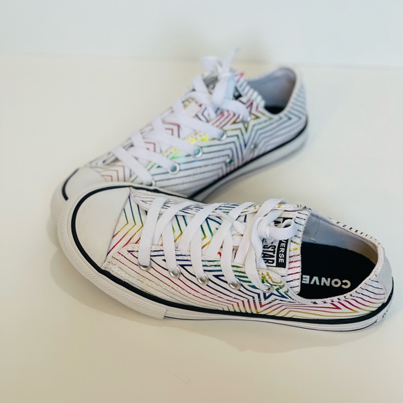 Converse Other - Iridescent star Converse *NEW*